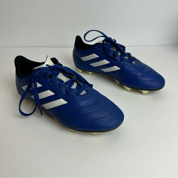 ❌SOLD❌Adidas Soccer Cleats Youth Boys Size 4 Blue White Outdoor Sports - Picture 1 of 11